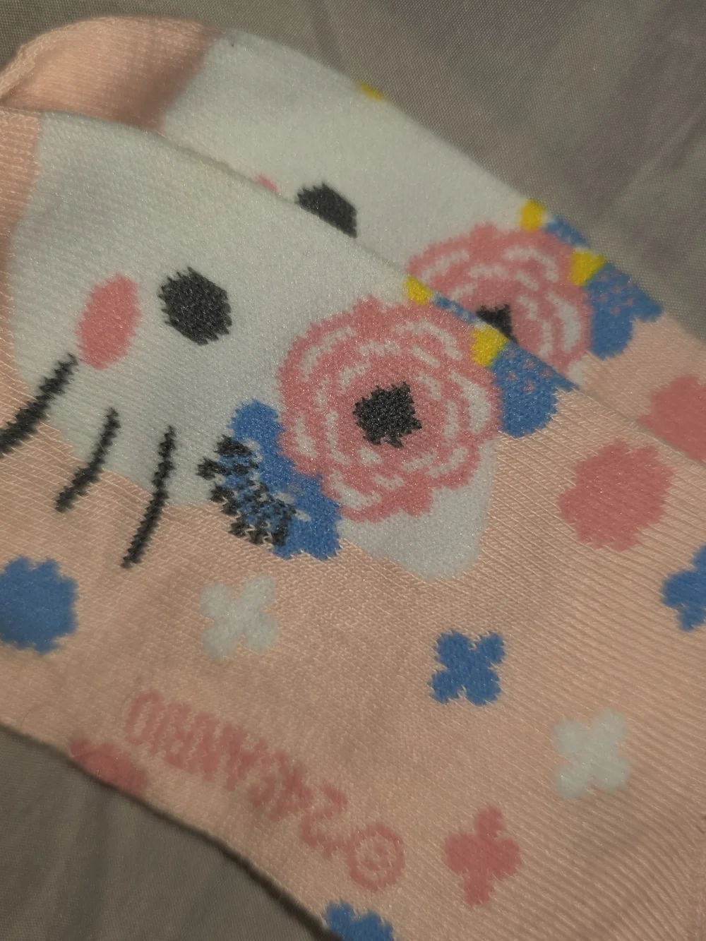 Sanrio Hello Kitty Floral Ankle Socks - Pink, Green, White